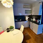 Square Пореч